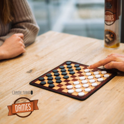 Jeu de dames Françaises et jeu du Moulin de voyage